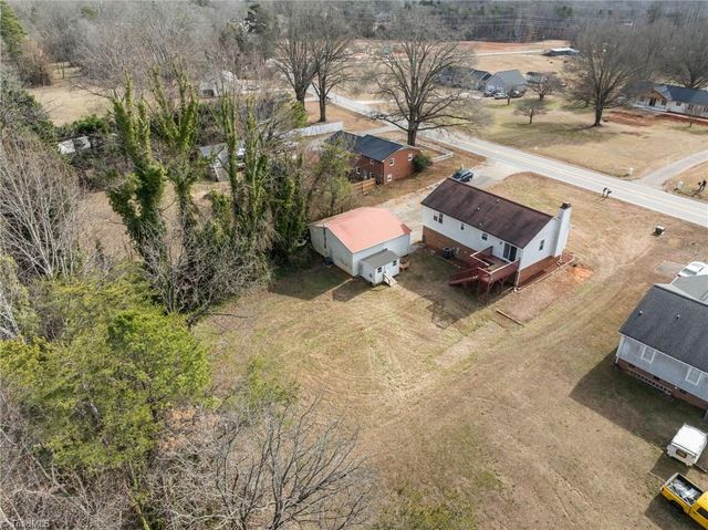 7410 Friendship Ledford Road, Winston-salem, NC 27107