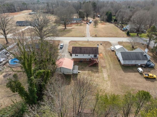 7410 Friendship Ledford Road, Winston-salem, NC 27107