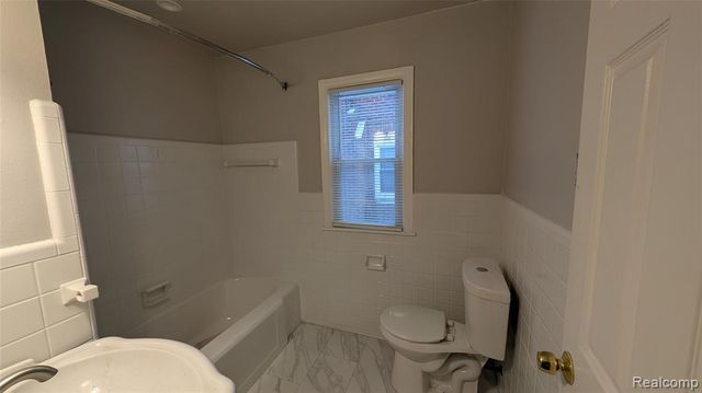 19201 Ardmore Street, Detroit, MI 48235