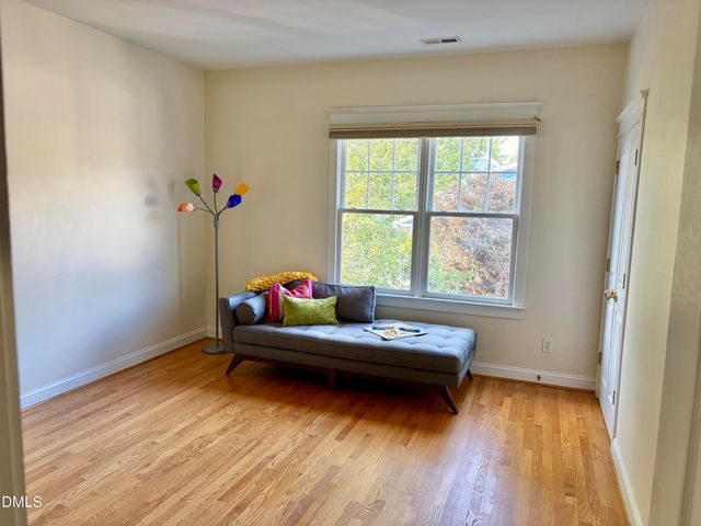 913 Edgewater Circle, Chapel Hill, NC 27516