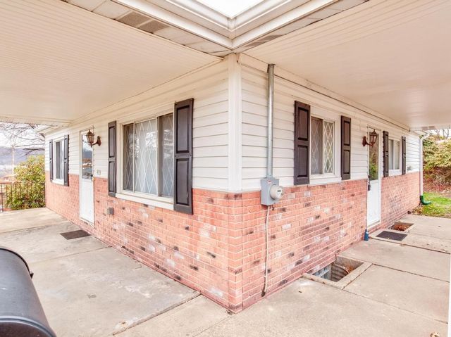 413 Bauman Ave, Baden, PA 15005