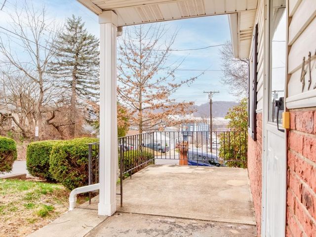 413 Bauman Ave, Baden, PA 15005