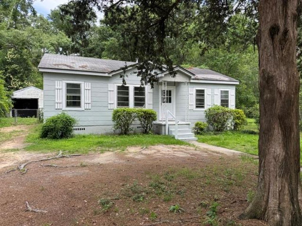 804 Chinook, Dothan, AL 36303