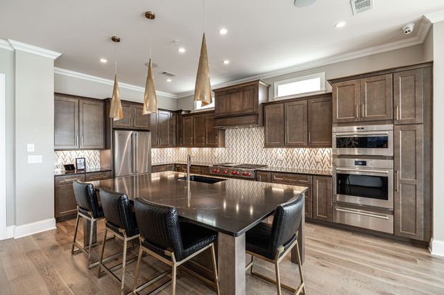 1024 Club View Dr Unit D301, Gallatin, TN 37066