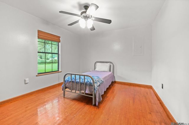 41151 Black Bayou Rd, Gonzales, LA 70737