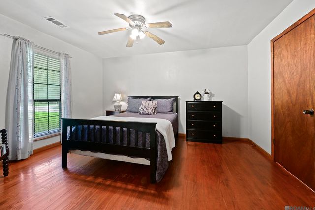 41151 Black Bayou Rd, Gonzales, LA 70737