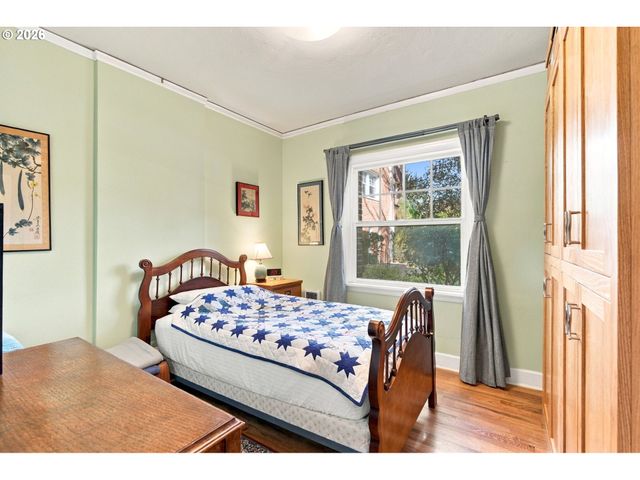 711 Ne RANDALL Ave 105, Portland, OR 97232