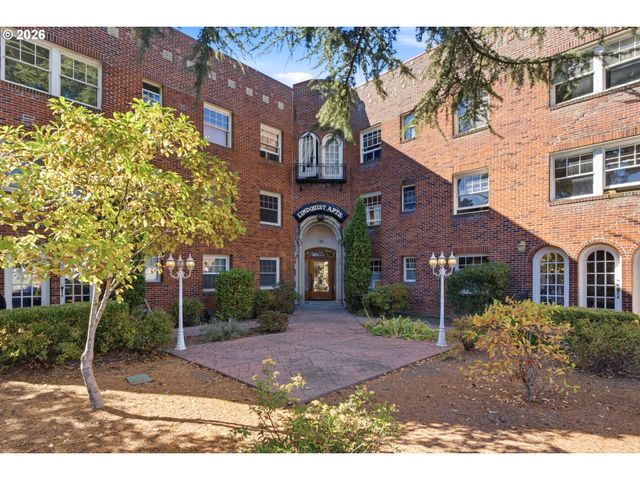 711 Ne RANDALL Ave 105, Portland, OR 97232