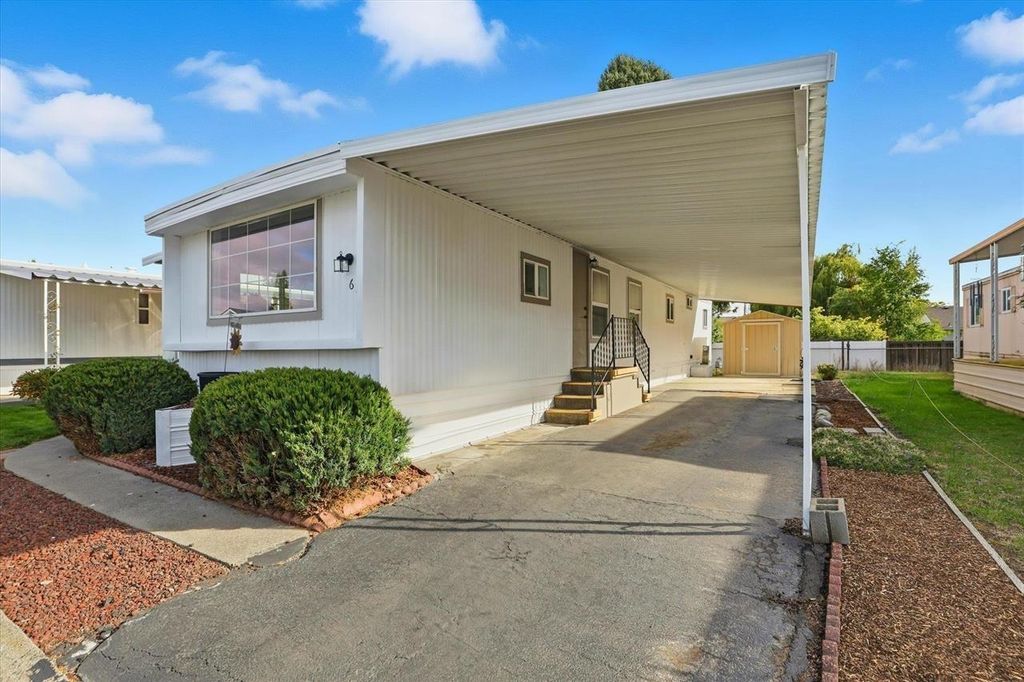 1211 E Lyons Ave, Spokane, WA 99208 photo 2