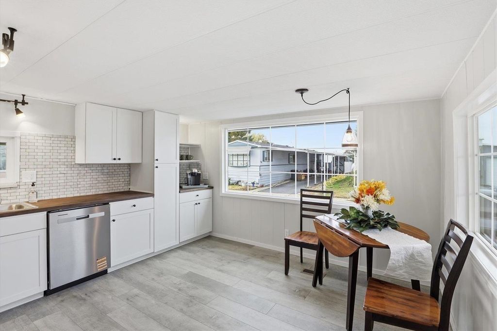 1211 E Lyons Ave, Spokane, WA 99208 photo 7