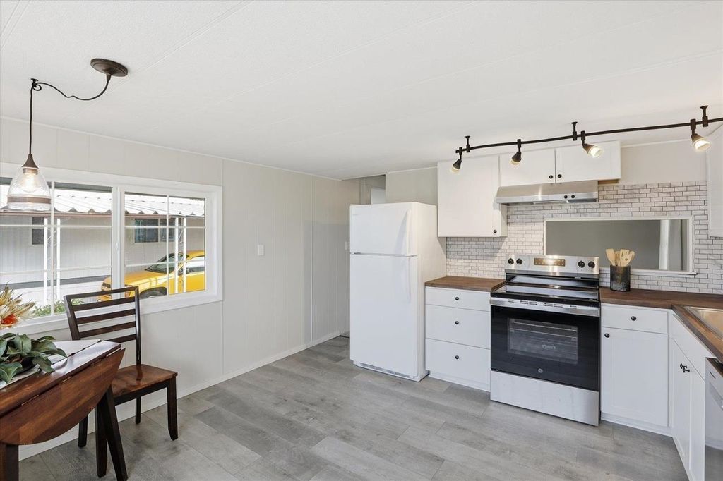 1211 E Lyons Ave, Spokane, WA 99208 photo 8