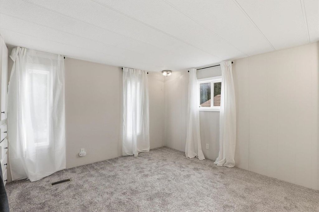 1211 E Lyons Ave, Spokane, WA 99208 photo 9