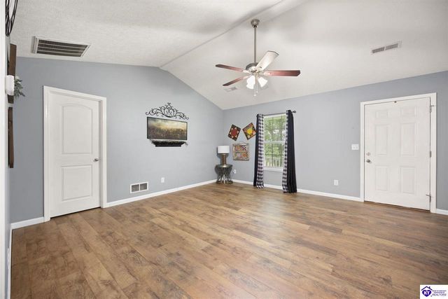 6149 Hardinsburg Road, Cecilia, KY 42724
