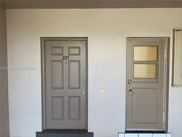 2471 SW 82nd Ave 207, Davie, FL 33324