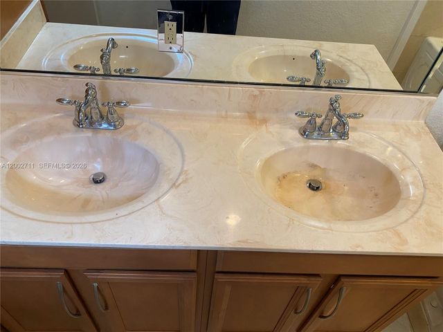 2471 SW 82nd Ave 207, Davie, FL 33324