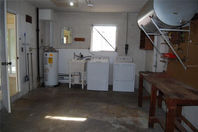 2871 67TH STREET N, St Petersburg, FL 33710