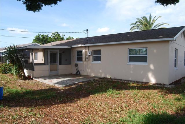 2871 67TH STREET N, St Petersburg, FL 33710