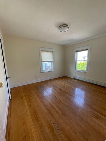 18 Billings Rd 2, Quincy, MA 02171