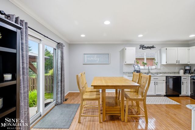 21712 Sabrina Drive, Macomb, MI 48044