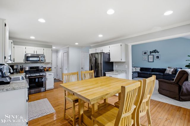 21712 Sabrina Drive, Macomb, MI 48044