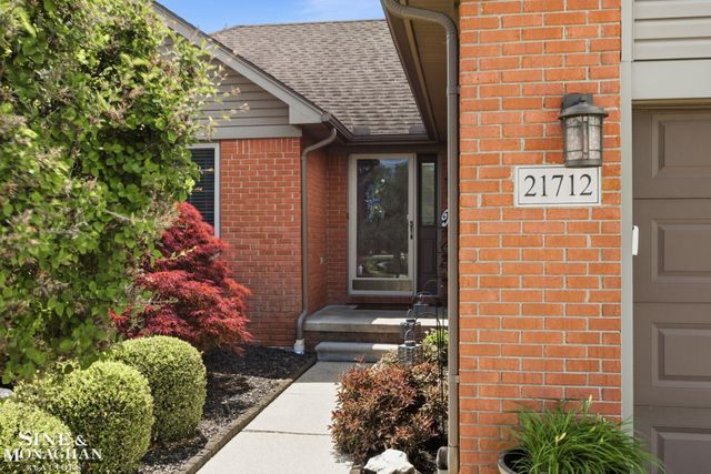 21712 Sabrina Drive, Macomb, MI 48044