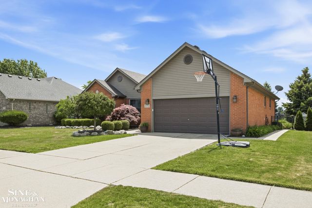 21712 Sabrina Drive, Macomb, MI 48044