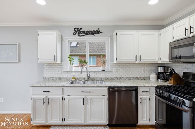 21712 Sabrina Drive, Macomb, MI 48044