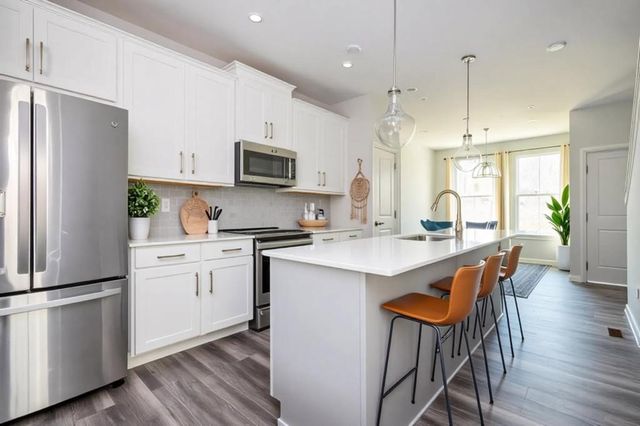 2676 Brookview Lane NW, Atlanta, GA 30318