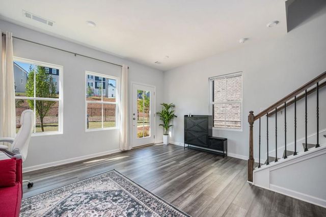 2676 Brookview Lane NW, Atlanta, GA 30318