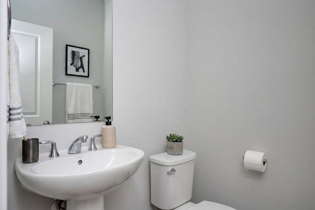 2676 Brookview Lane NW, Atlanta, GA 30318