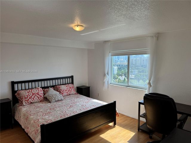 816 NW 11th St 1108, Miami, FL 33136