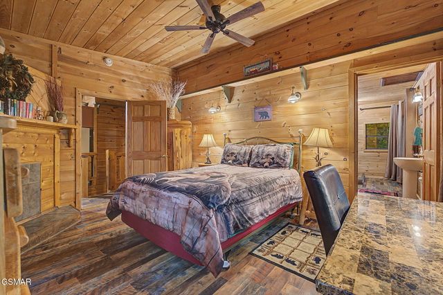 1128 Ridgefield Drive, Sevierville, TN 37876