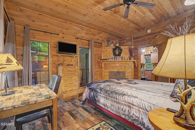 1128 Ridgefield Drive, Sevierville, TN 37876
