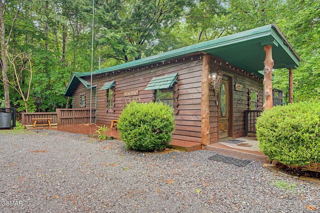 1128 Ridgefield Drive, Sevierville, TN 37876