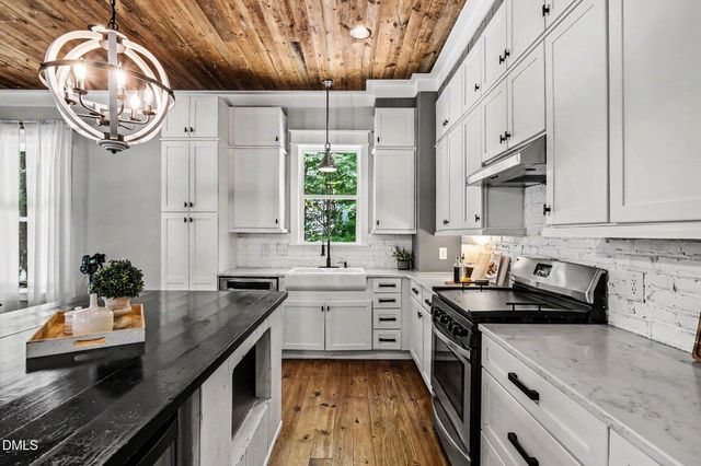 238 Alamo Court, Clayton, NC 27527
