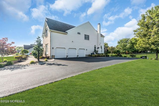 80 Stream Bank Drive, Freehold, NJ 07728