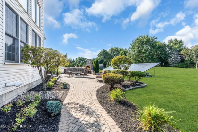 80 Stream Bank Drive, Freehold, NJ 07728
