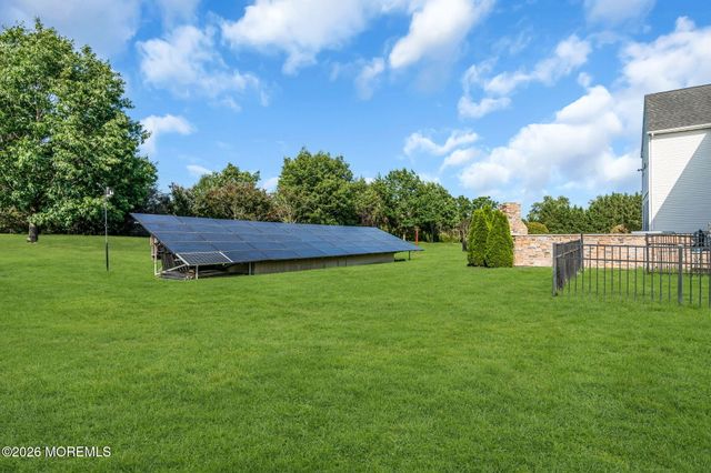 80 Stream Bank Drive, Freehold, NJ 07728