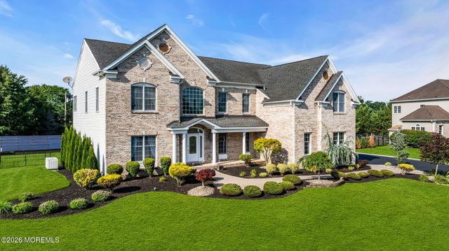 80 Stream Bank Drive, Freehold, NJ 07728