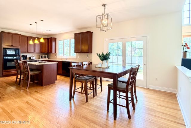 80 Stream Bank Drive, Freehold, NJ 07728