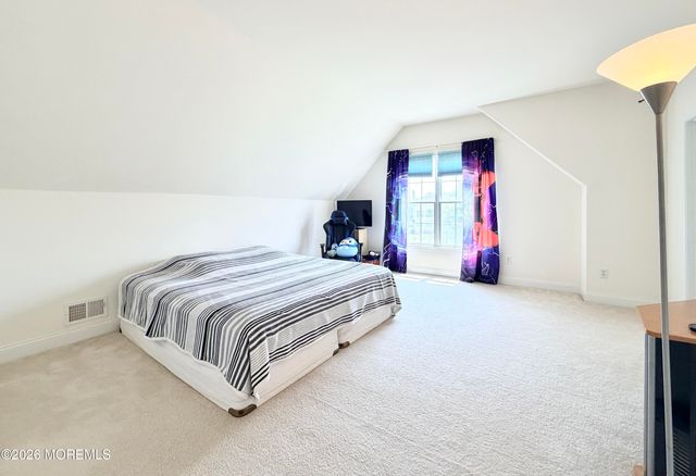 80 Stream Bank Drive, Freehold, NJ 07728
