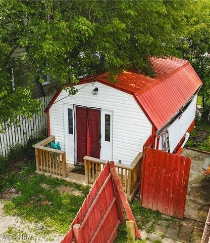 914 Pike Street, Parkersburg, WV 26101