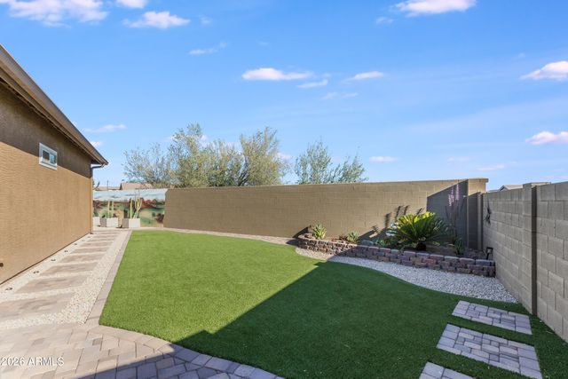 40115 N BLAZE Court, Phoenix, AZ 85086