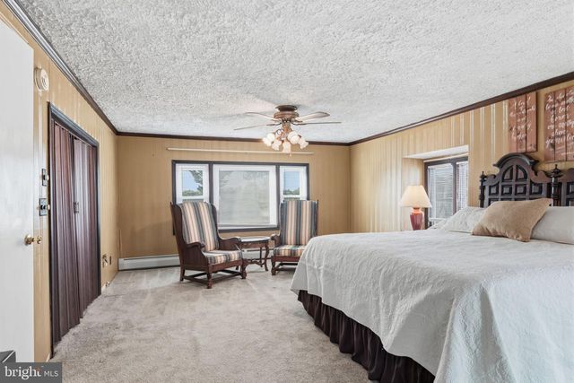 12 IDOLSTONE RD, Levittown, PA 19057