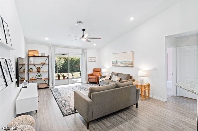 1900 NW 21st TER, Cape Coral, FL 33993