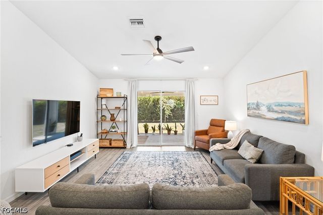 1900 NW 21st TER, Cape Coral, FL 33993