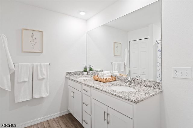 1900 NW 21st TER, Cape Coral, FL 33993