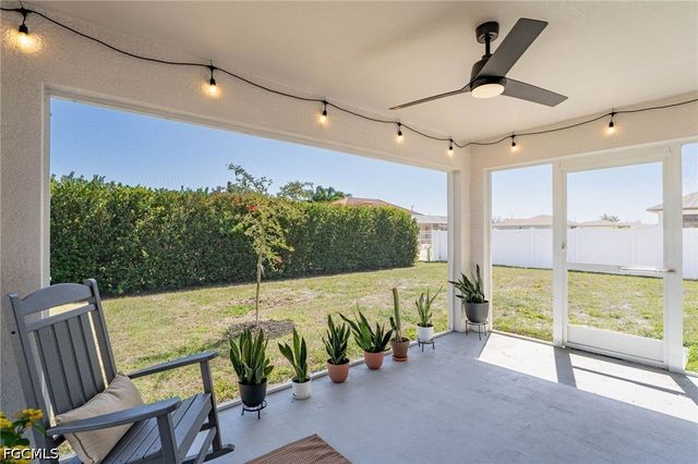 1900 NW 21st TER, Cape Coral, FL 33993