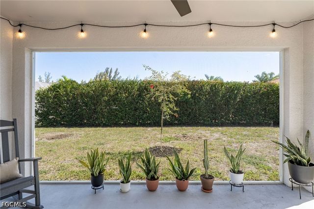 1900 NW 21st TER, Cape Coral, FL 33993