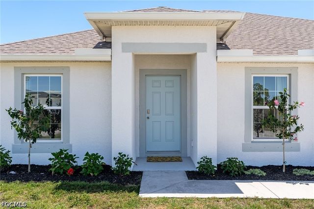 1900 NW 21st TER, Cape Coral, FL 33993